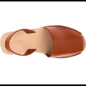 NEW NEW!!!! Kenneth Cole REACTION Women's Fine Glass Slingback Platform Sandal